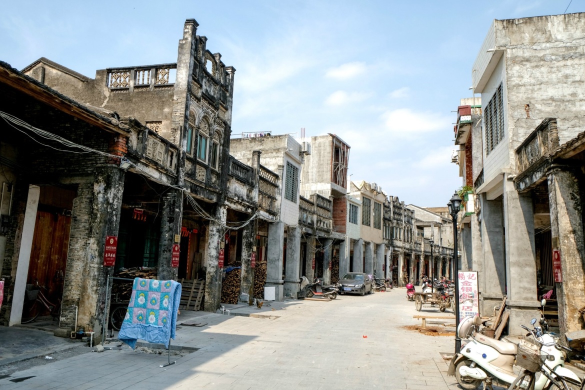 Zhonghe Ancient Town